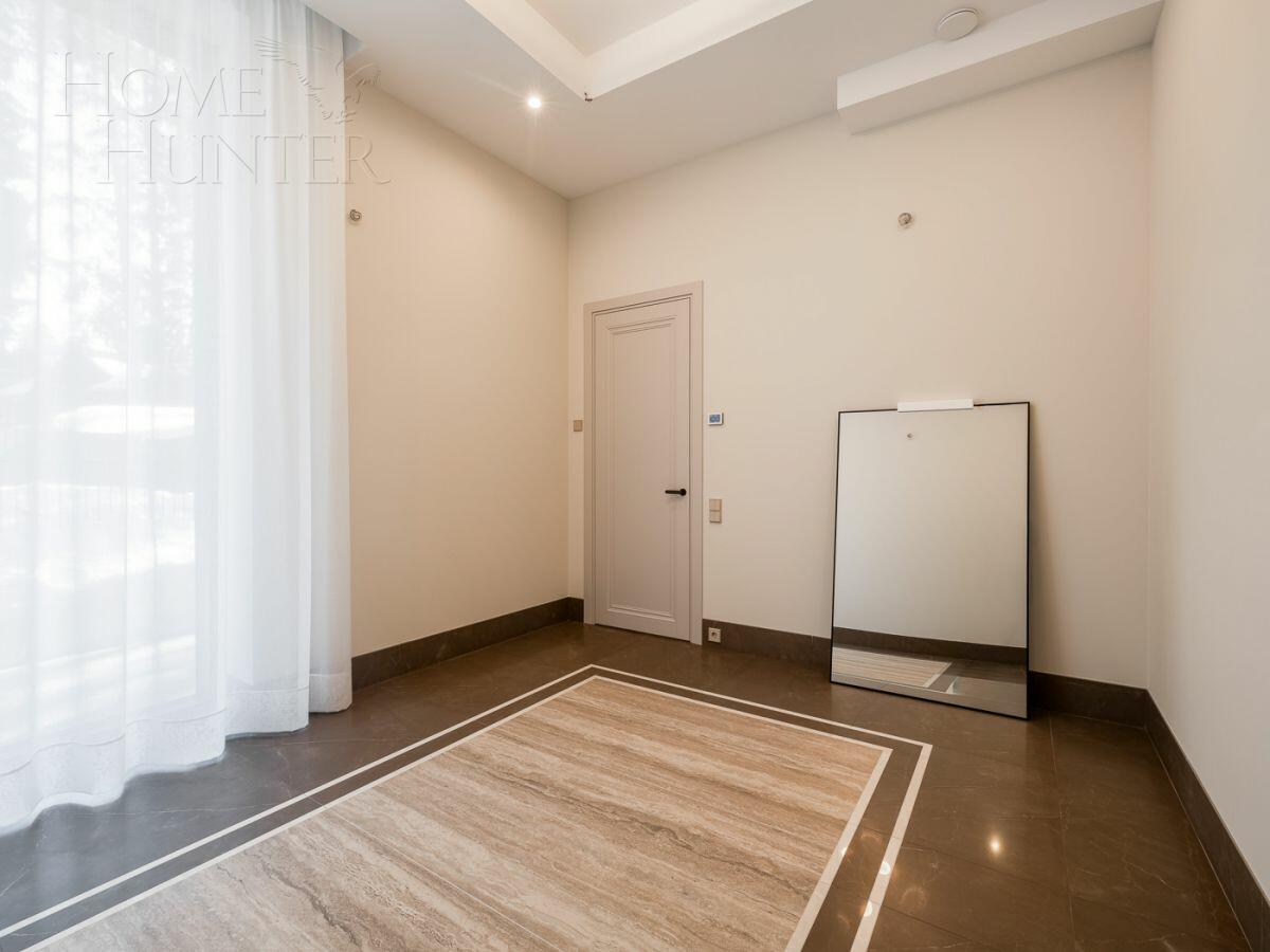 3-этажный коттедж 420 м² с отделкой
