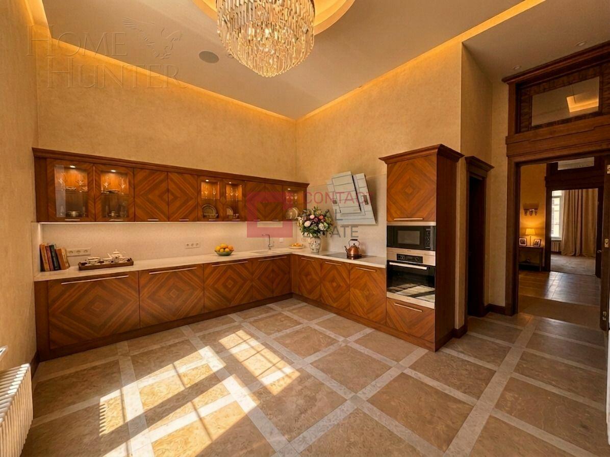 2-этажный коттедж 1 800 м² с отделкой