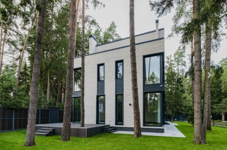 3-этажный коттедж 420 м² с отделкой
