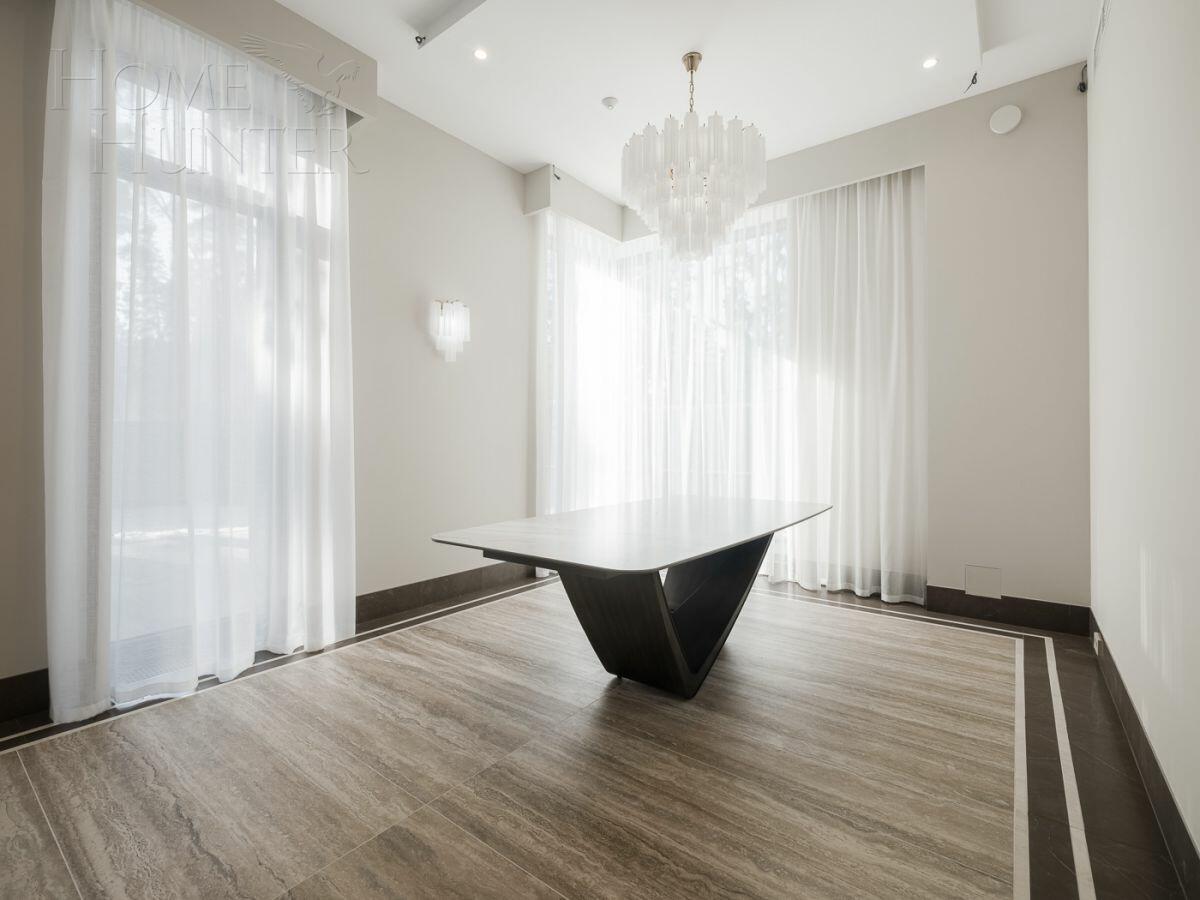 3-этажный коттедж 420 м² с отделкой