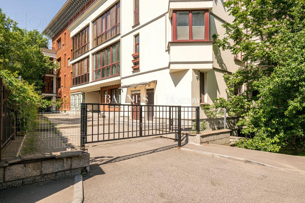 6-КОМН. АПАРТАМЕНТЫ БЕЗ ОТДЕЛКИ 450 М² НА 4 ЭТАЖЕ
