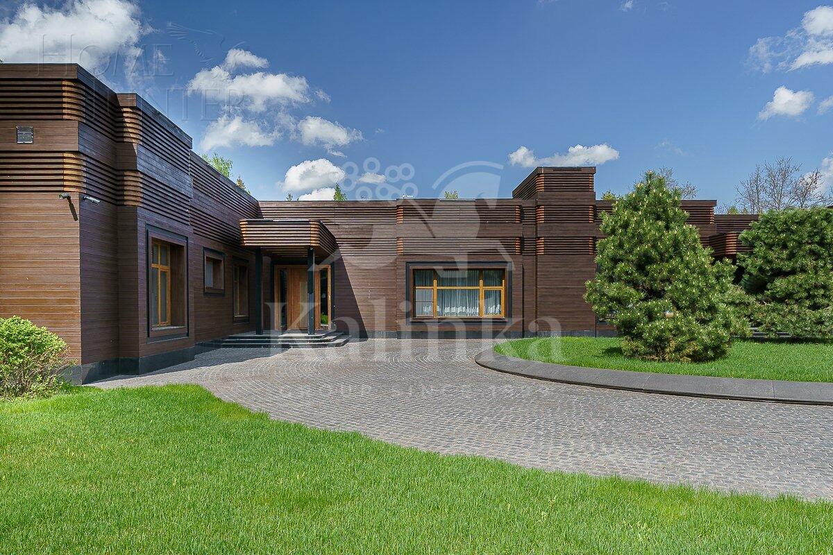 1-этажный коттедж 790 м² с отделкой