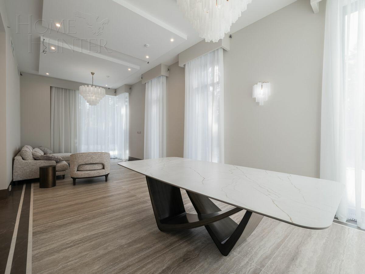 3-этажный коттедж 420 м² с отделкой