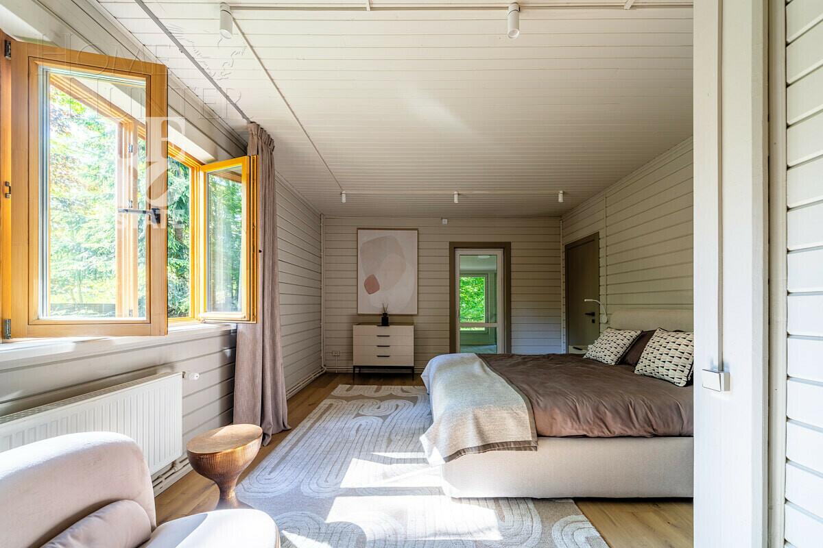 1-этажный коттедж 400 м² с отделкой