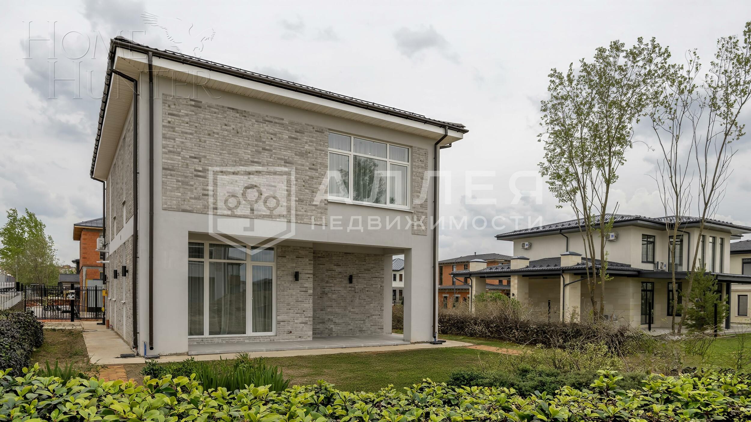 2-этажный коттедж 220 м² с отделкой