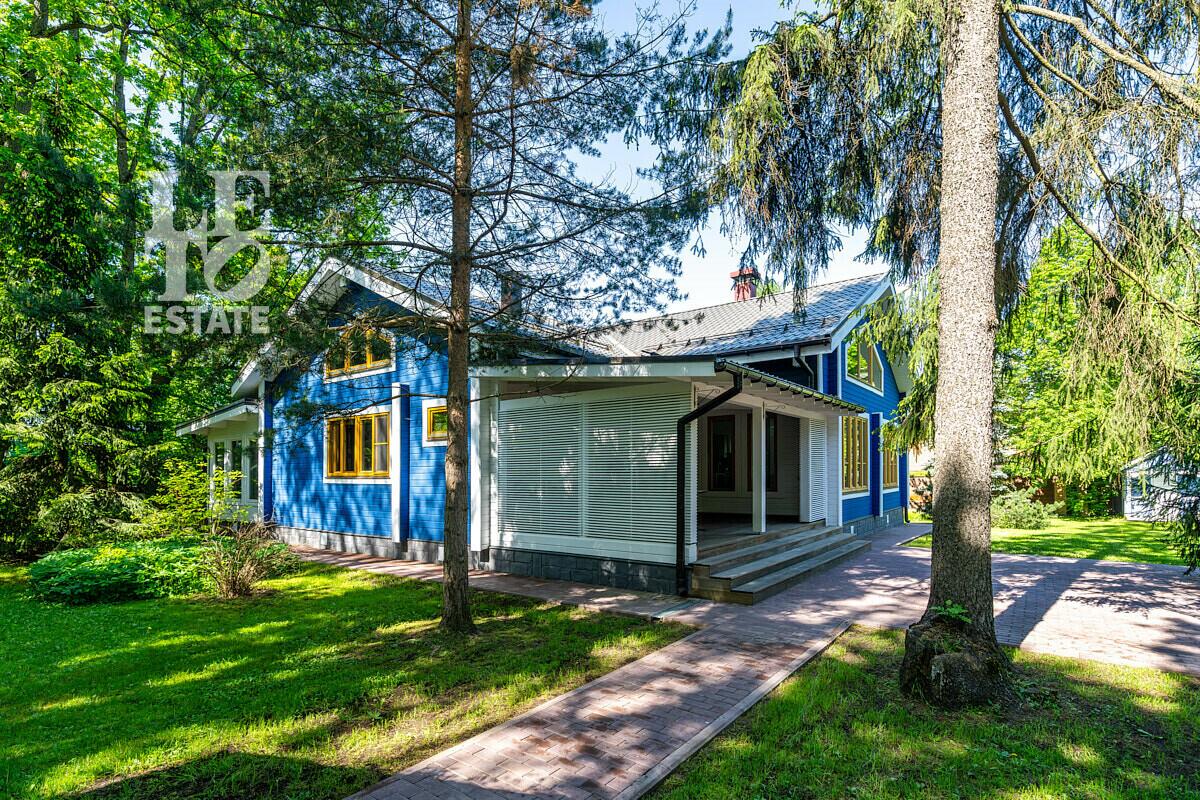1-этажный коттедж 400 м² с отделкой
