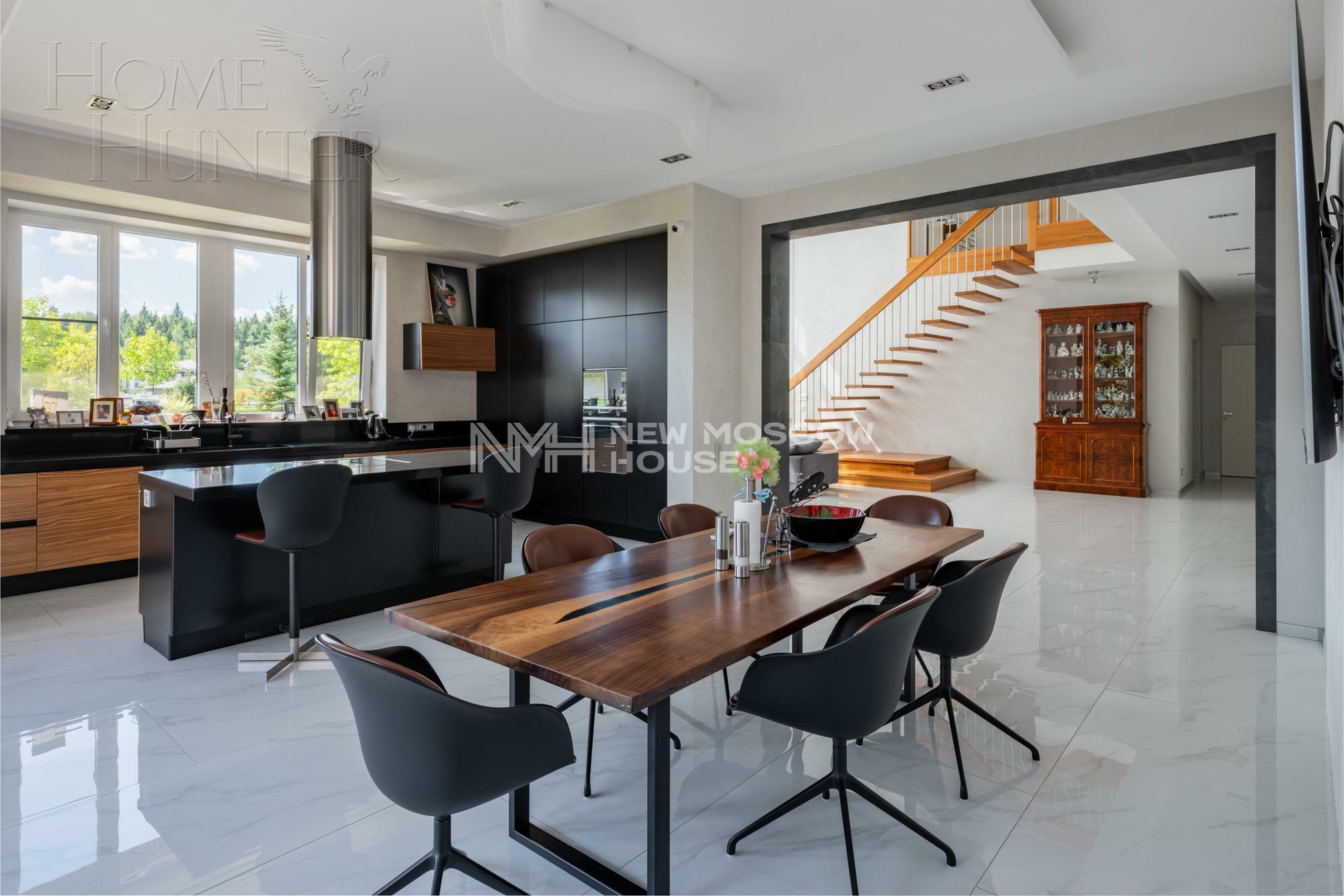 2-этажный коттедж 650 м² с отделкой