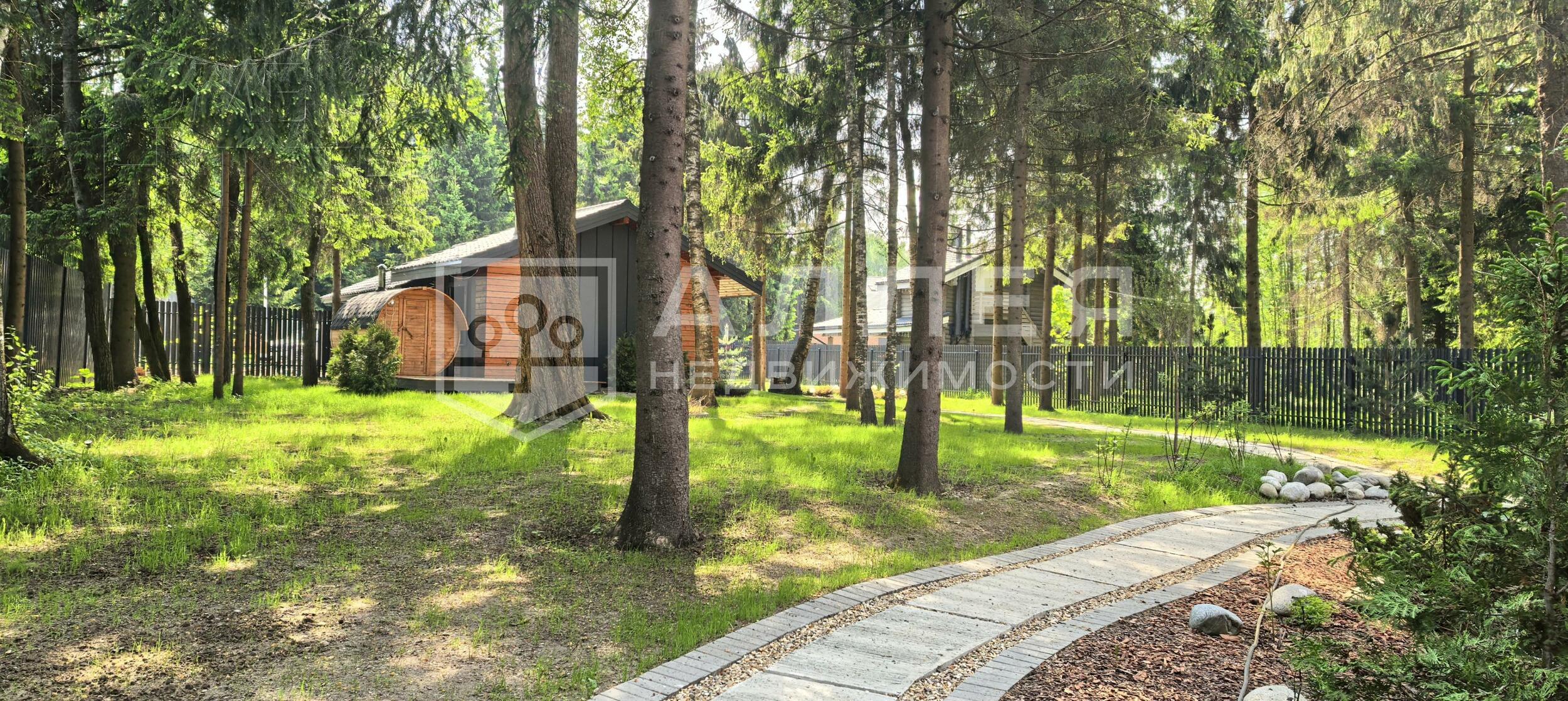 2-этажный коттедж 200 м² с отделкой