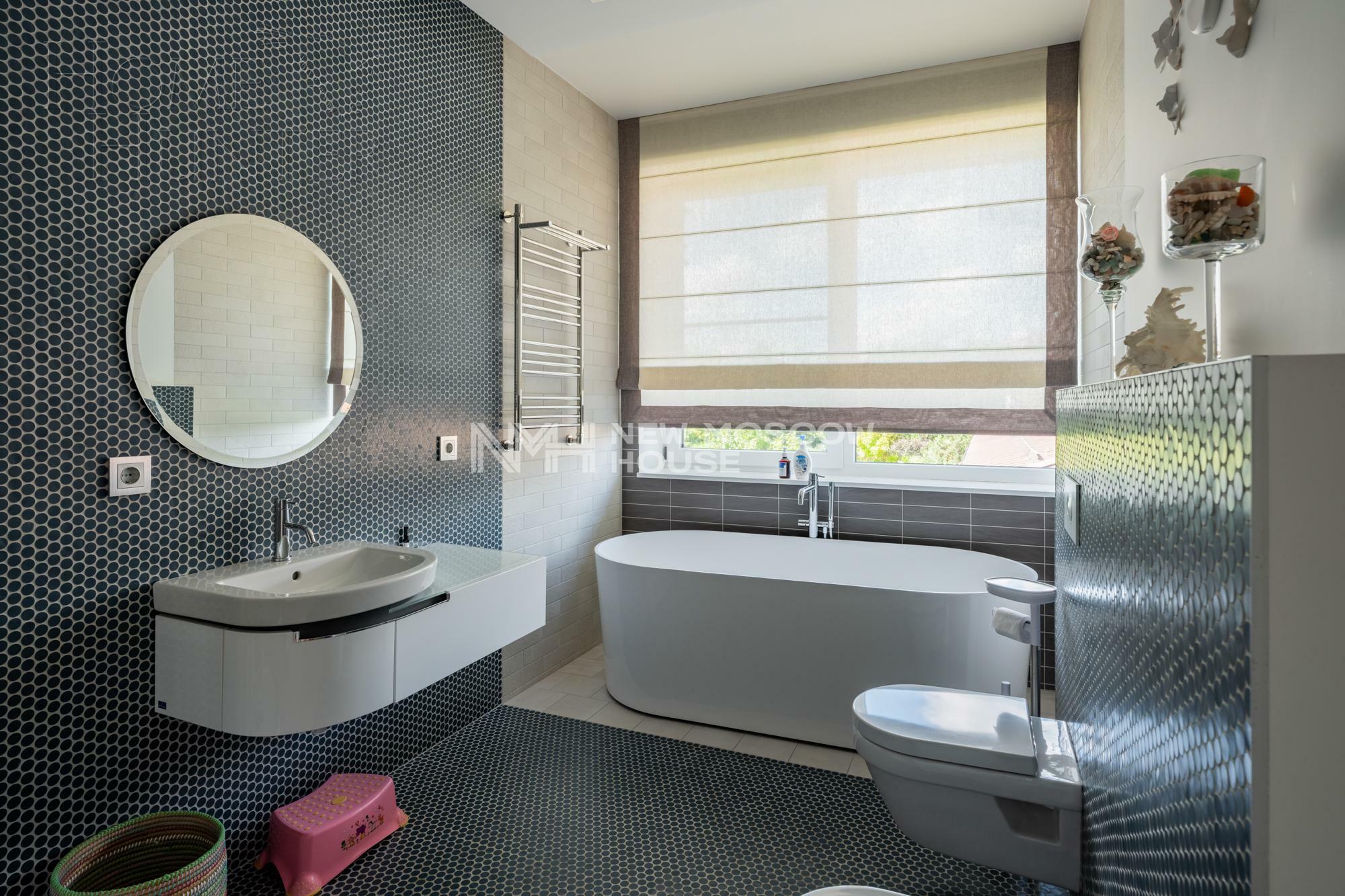 2-этажный коттедж 650 м² с отделкой