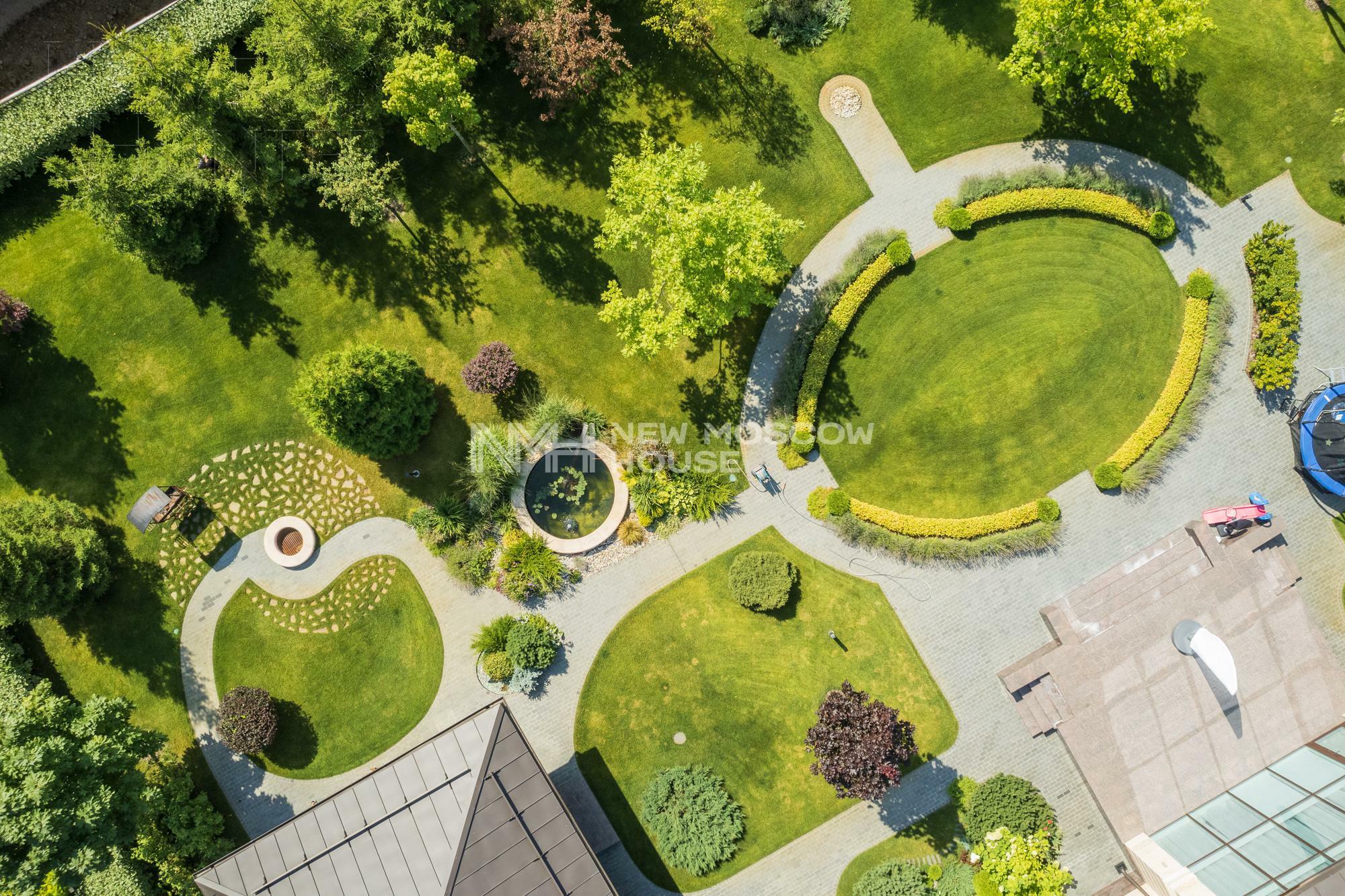 2-этажный коттедж 650 м² с отделкой