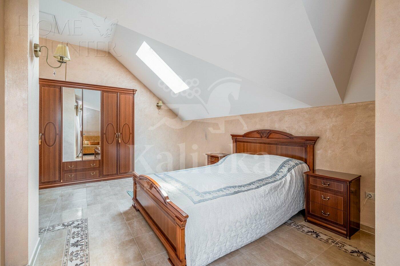 2-этажный коттедж 650 м² с отделкой