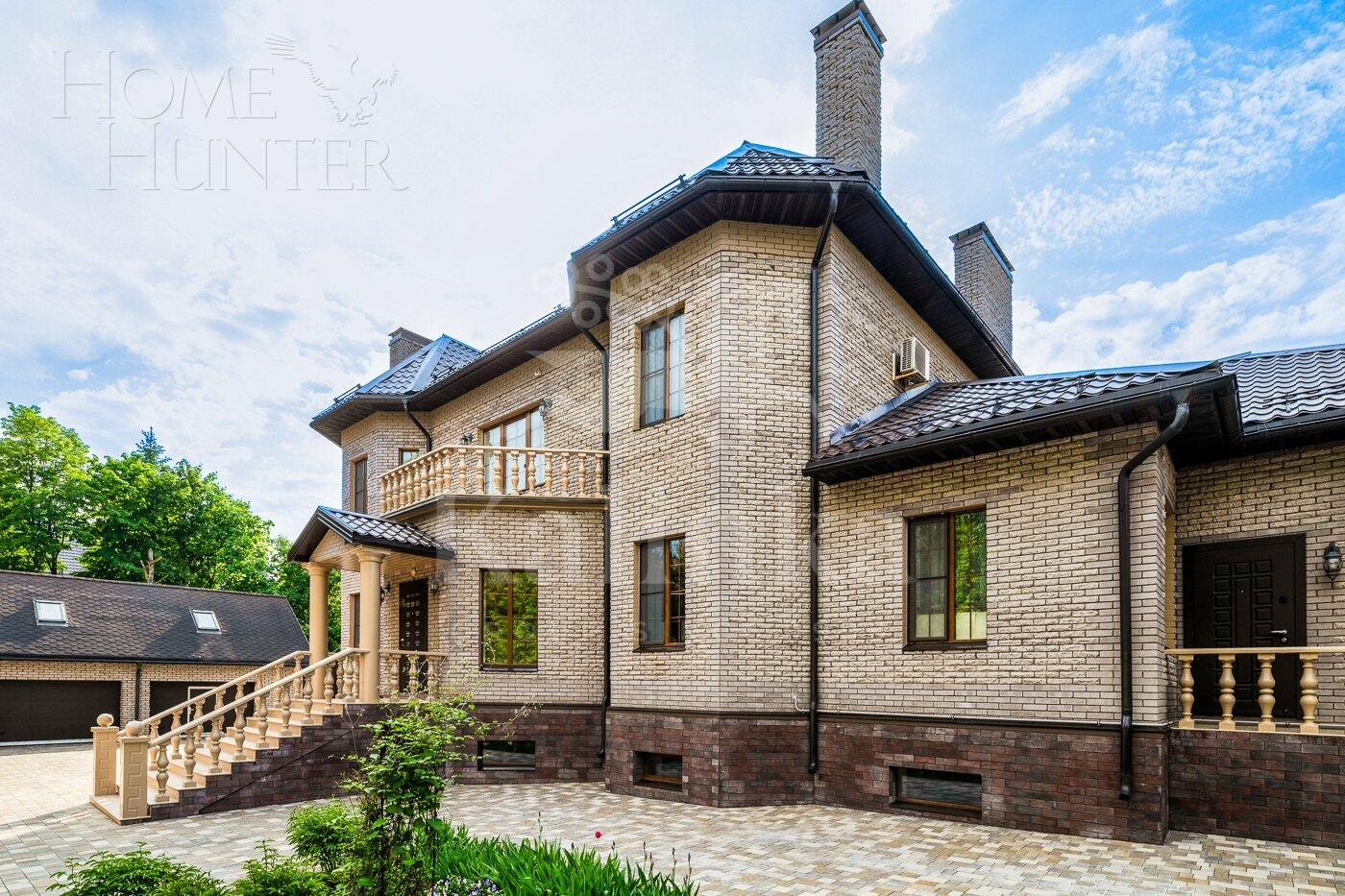 2-этажный коттедж 650 м² с отделкой