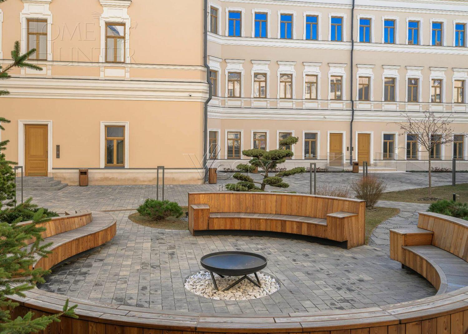 10-КОМН. ПЕНТХАУС БЕЗ ОТДЕЛКИ 1 231 М² НА 4 ЭТАЖЕ