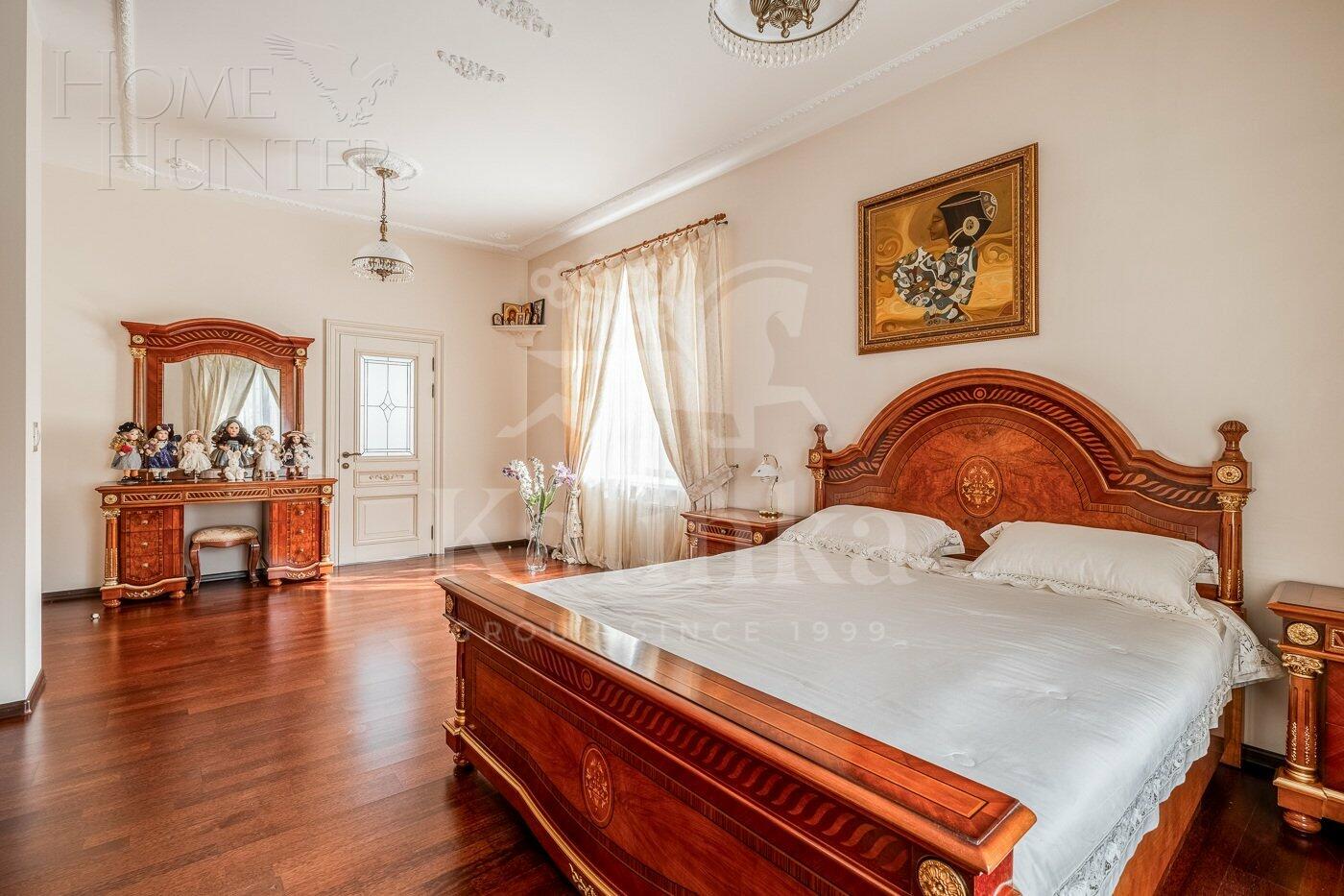 2-этажный коттедж 650 м² с отделкой