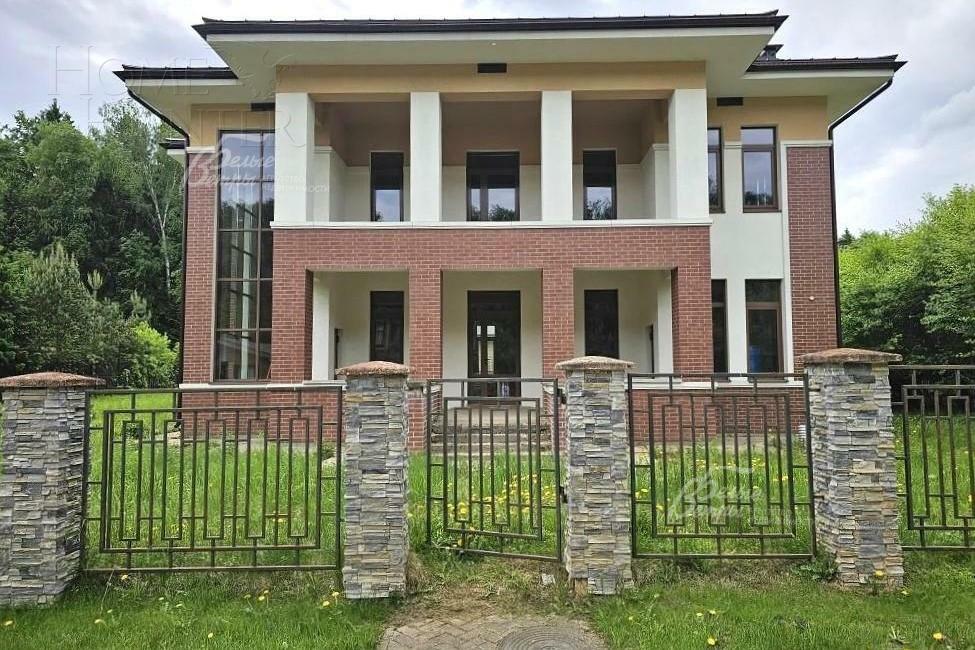 2-этажный коттедж 361 м² без отделки