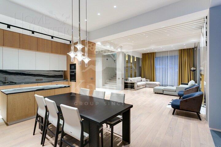 2-этажный коттедж 320 м² с отделкой