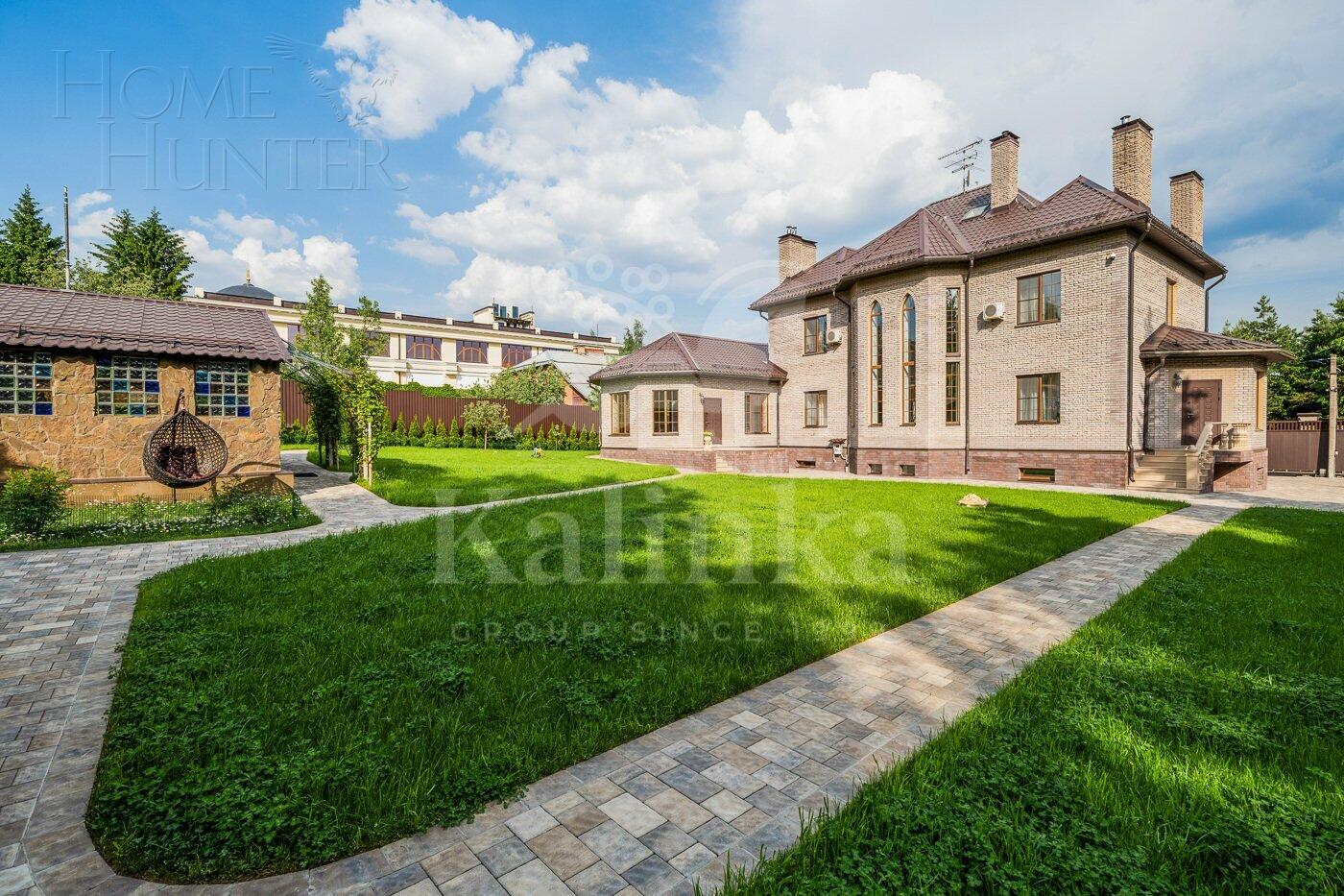 2-этажный коттедж 650 м² с отделкой