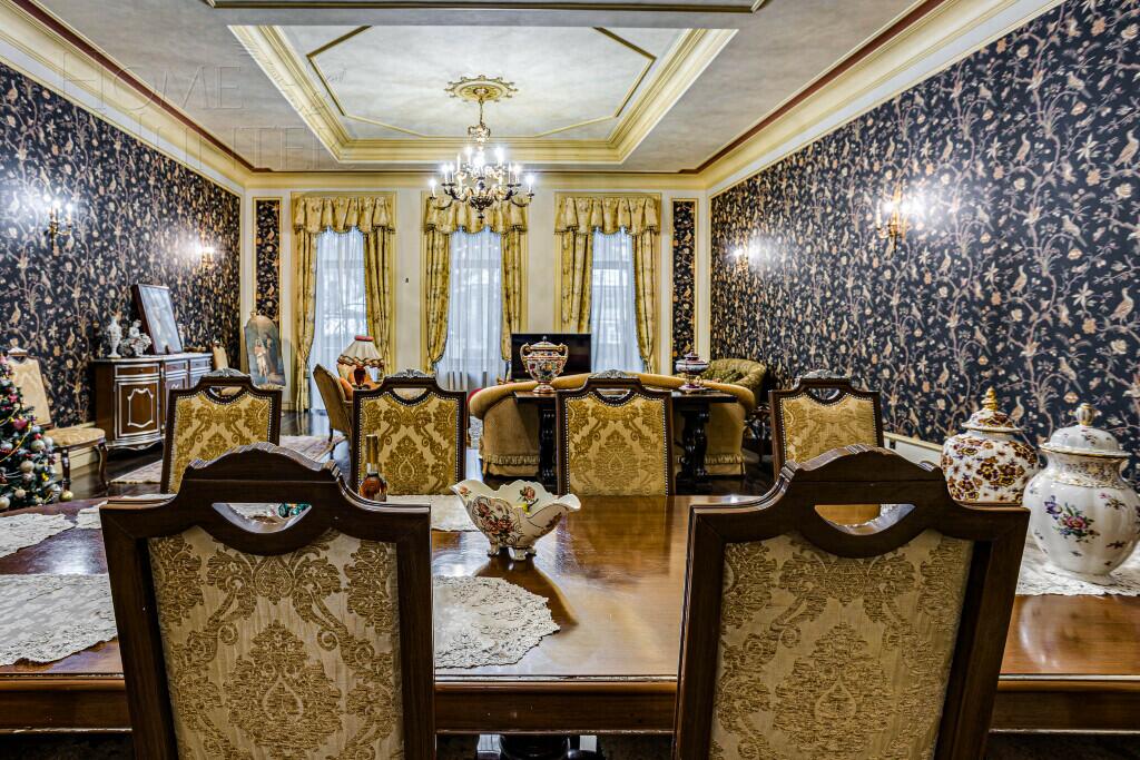 2-этажный коттедж 1 500 м² с отделкой