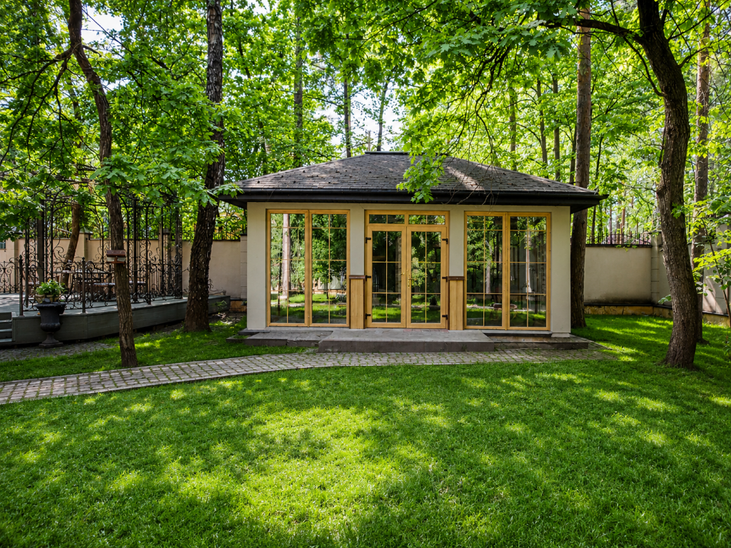 2-этажный коттедж 1 500 м² с отделкой