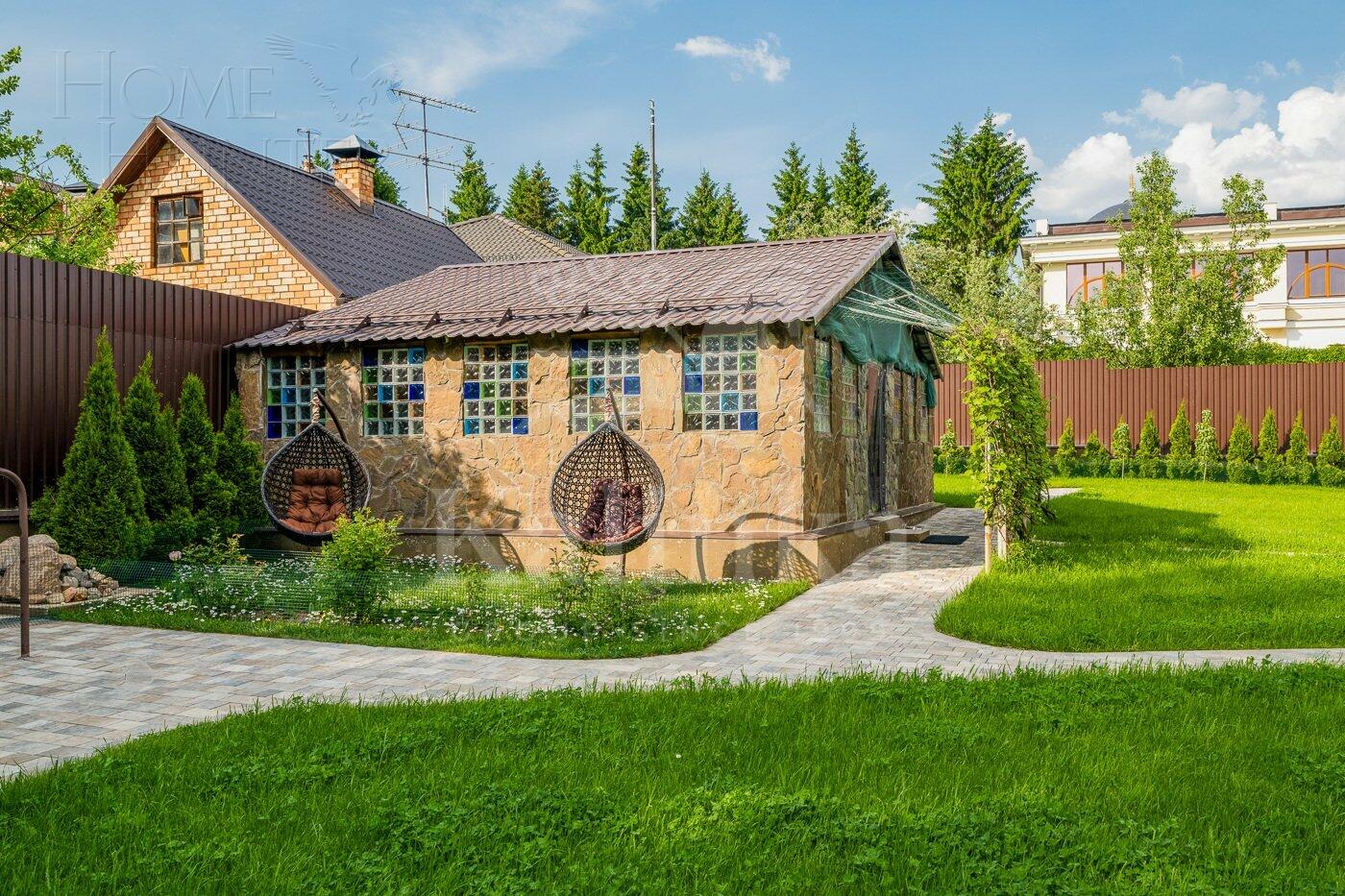 2-этажный коттедж 650 м² с отделкой