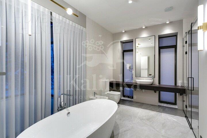2-этажный коттедж 320 м² с отделкой