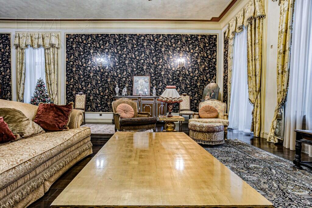 2-этажный коттедж 1 500 м² с отделкой