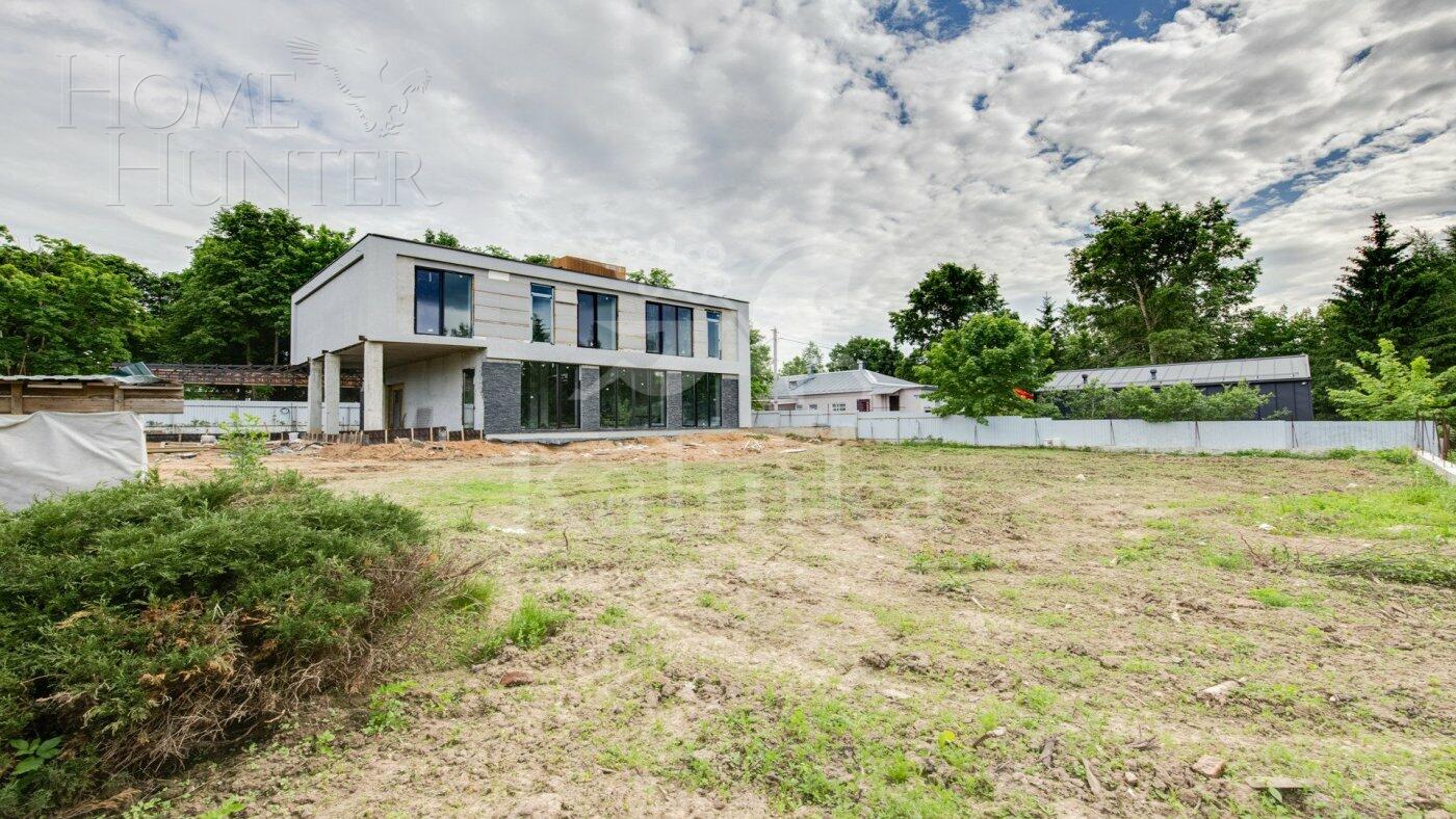 2-этажный коттедж 350 м² без отделки
