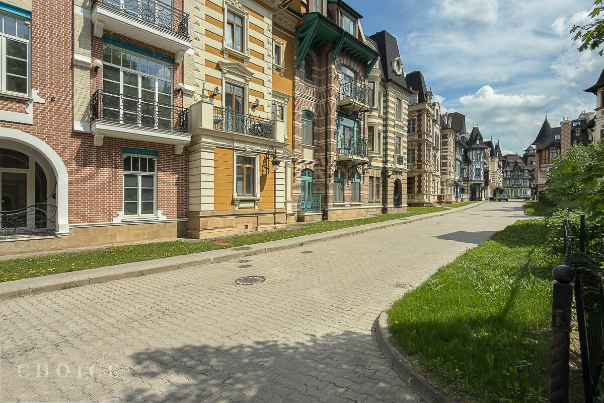 3-этажный таунхаус 395 м² с отделкой