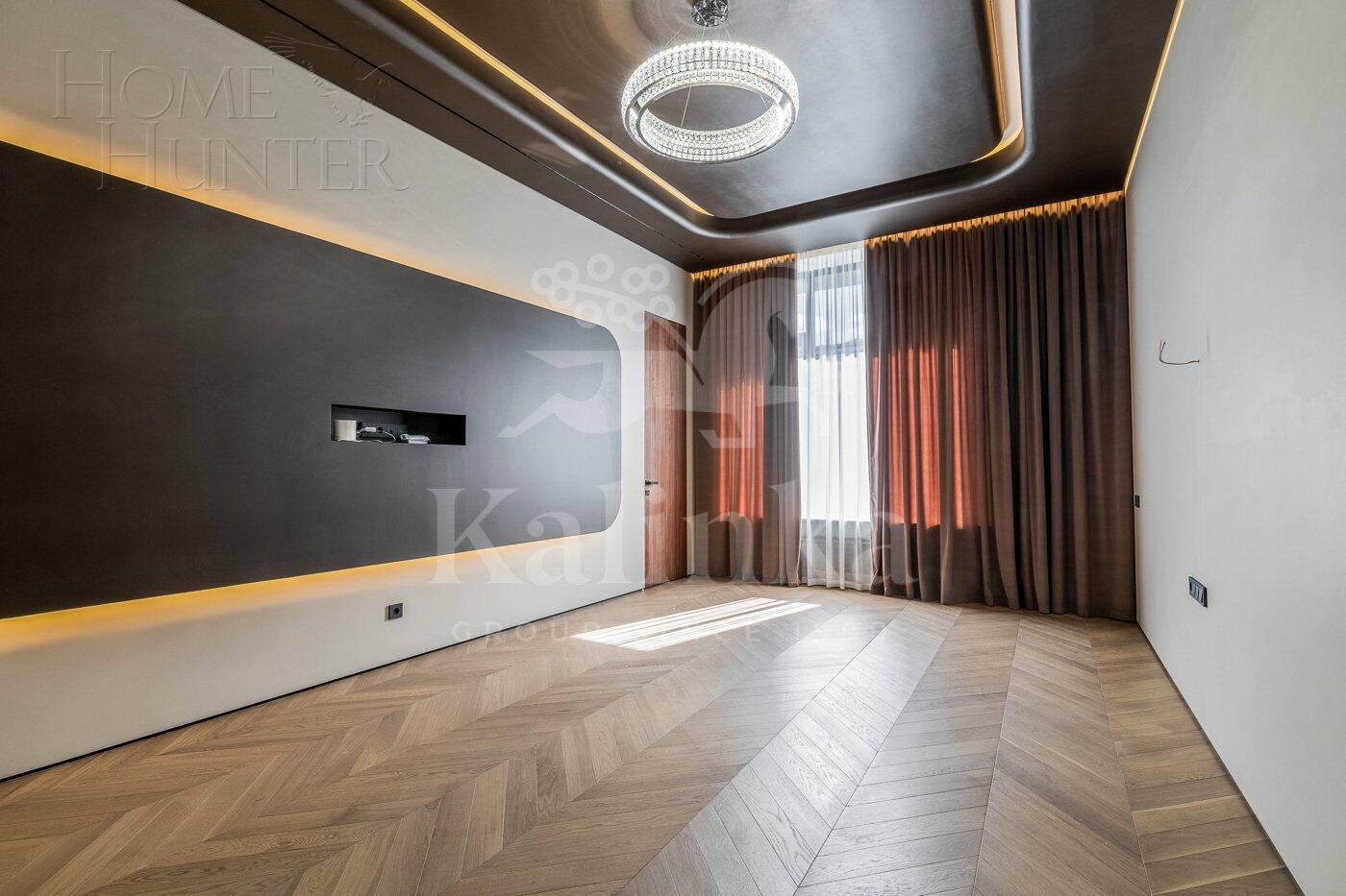 2-этажный коттедж 880 м² с отделкой