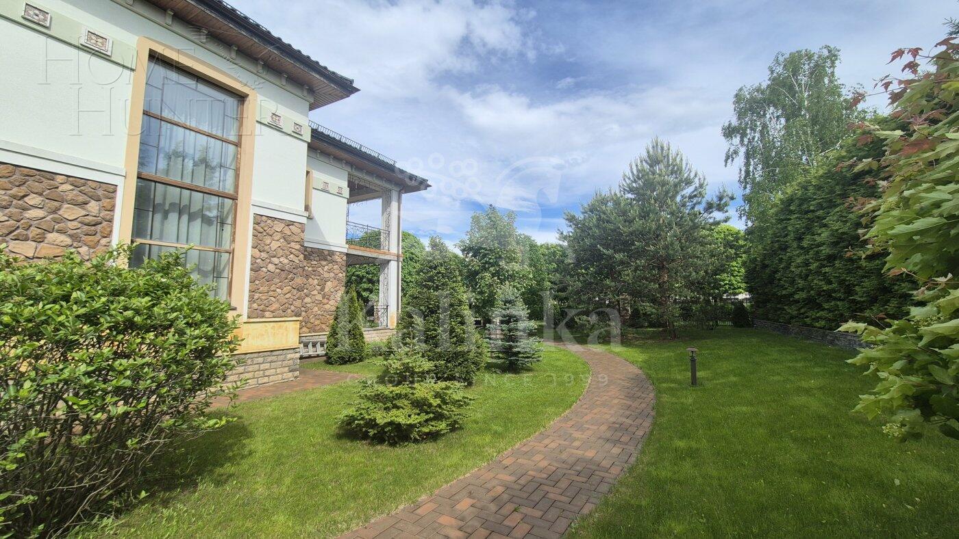 2-этажный коттедж 500 м² с отделкой