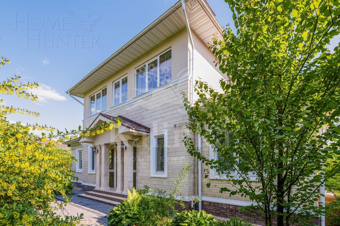 2-этажный коттедж 350 м² с отделкой