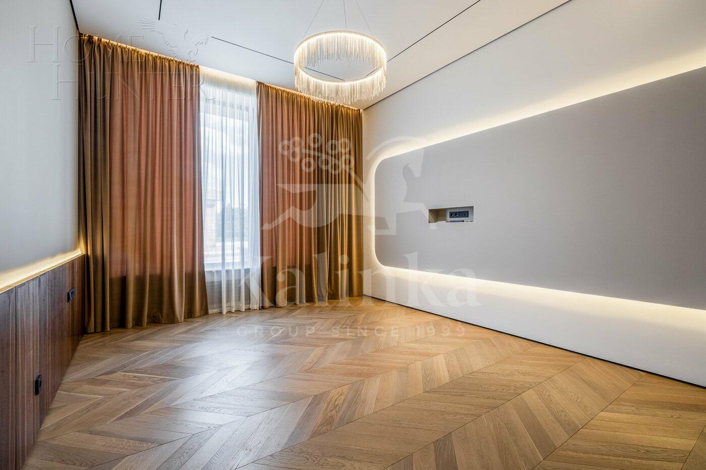 2-этажный коттедж 880 м² с отделкой