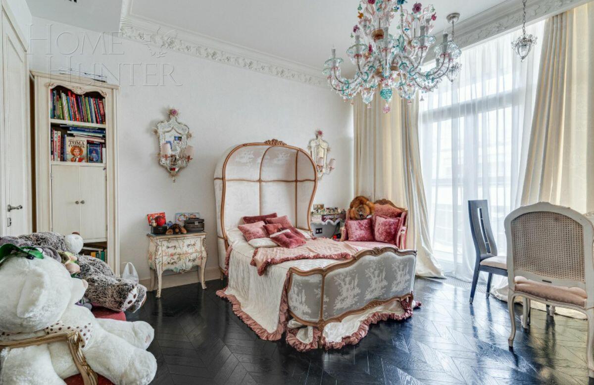 4-КОМН. КВАРТИРА С ОТДЕЛКОЙ 239 М² НА 5 ЭТАЖЕ