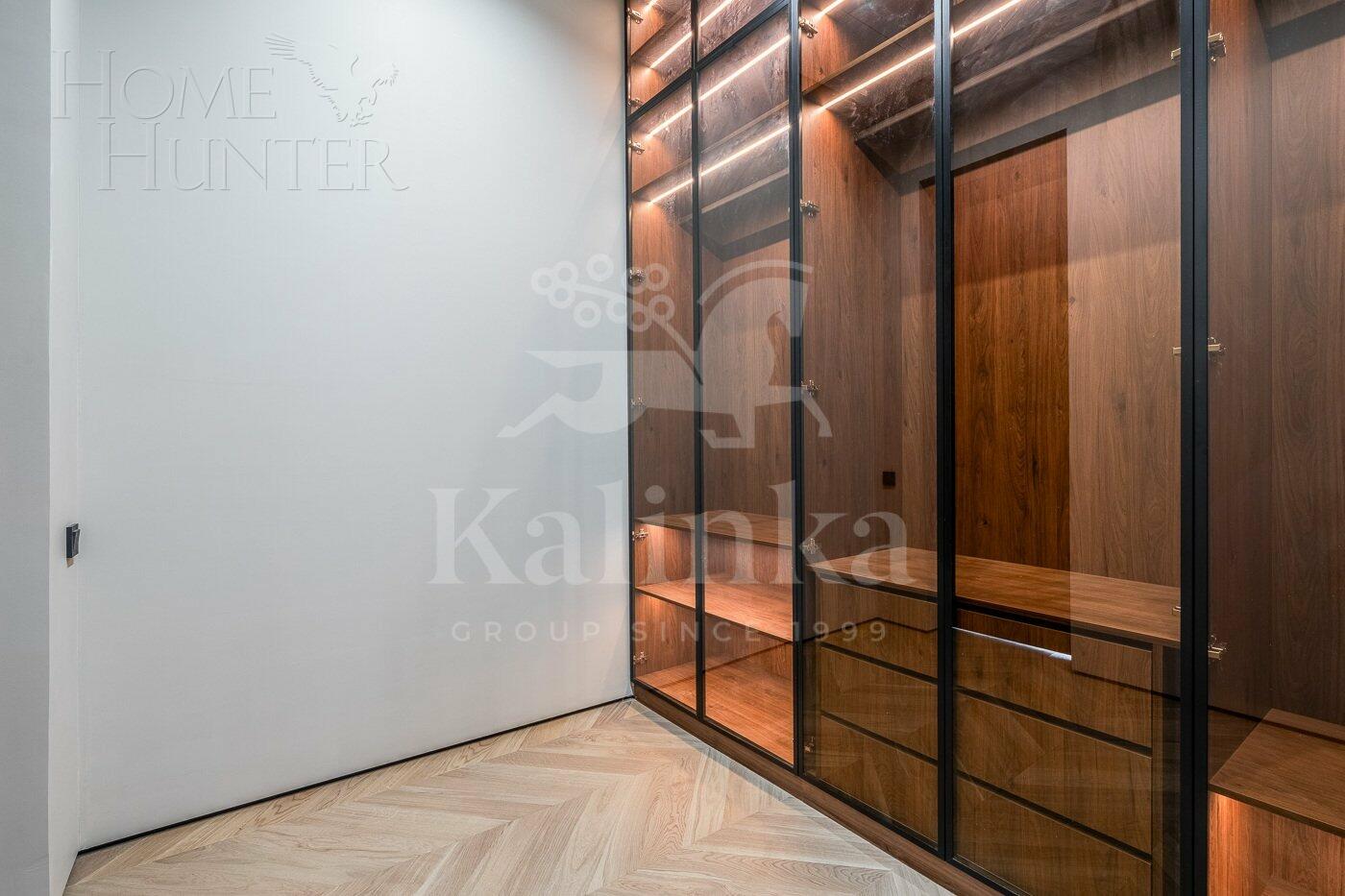 2-этажный коттедж 880 м² с отделкой