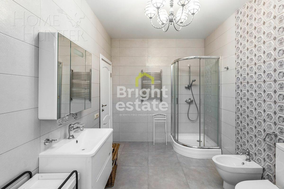 3-этажный коттедж 420 м² с отделкой