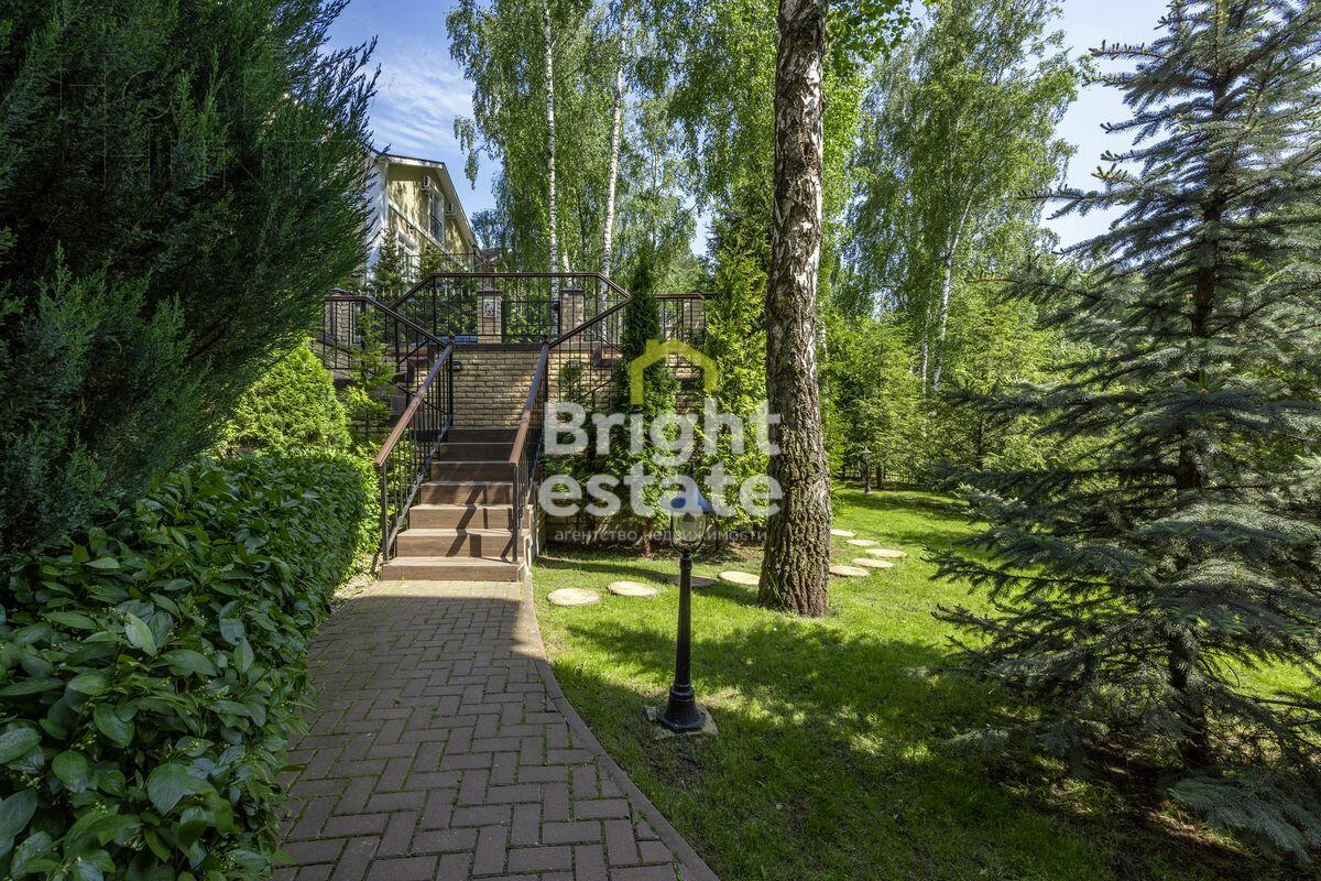 3-этажный коттедж 420 м² с отделкой