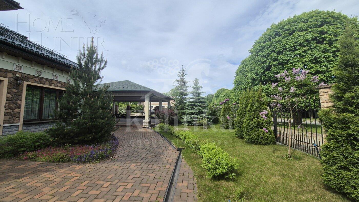 2-этажный коттедж 500 м² с отделкой
