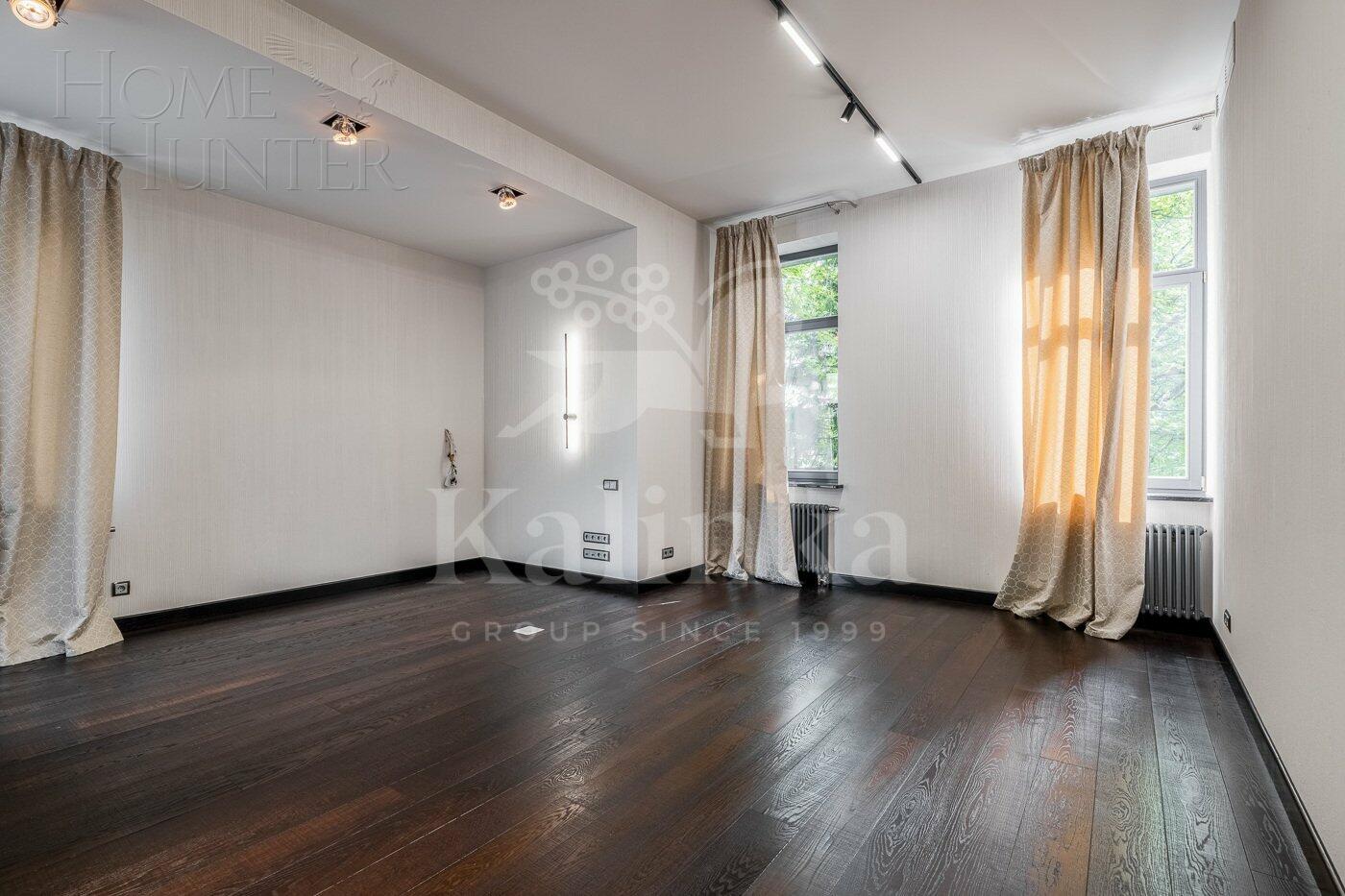 2-этажный коттедж 750 м² с отделкой