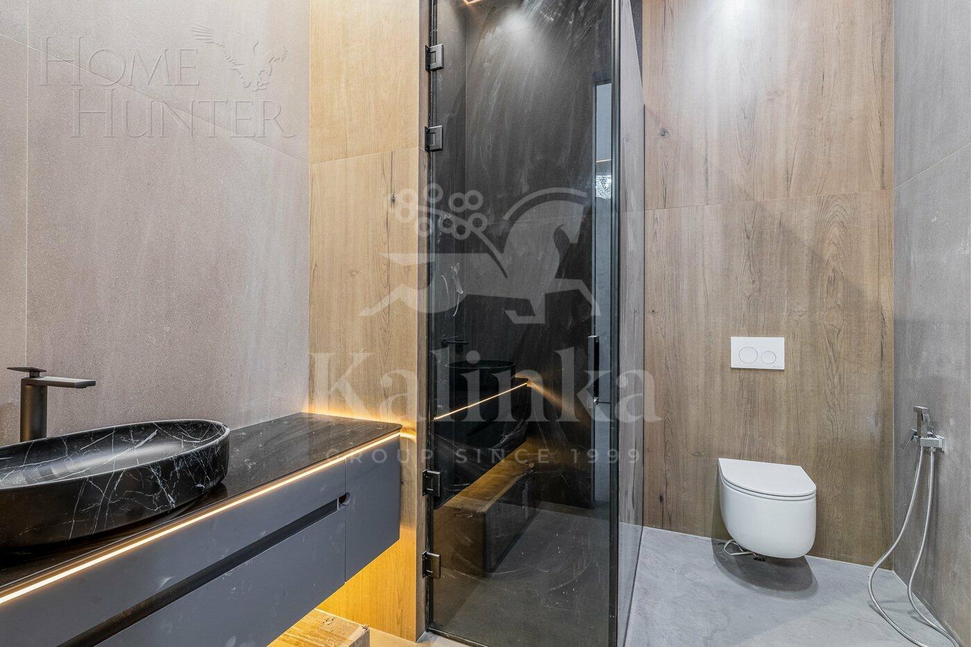 2-этажный коттедж 880 м² с отделкой
