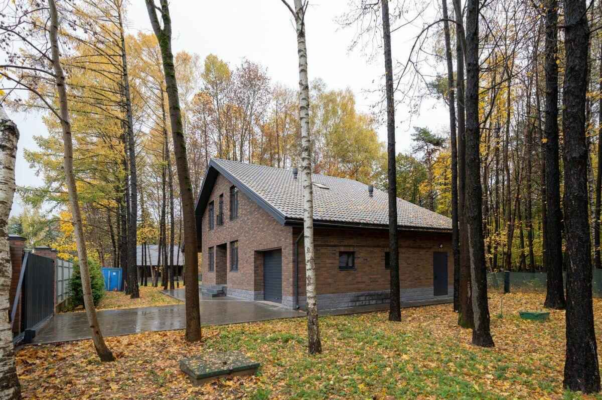 2-этажный коттедж 300 м² без отделки