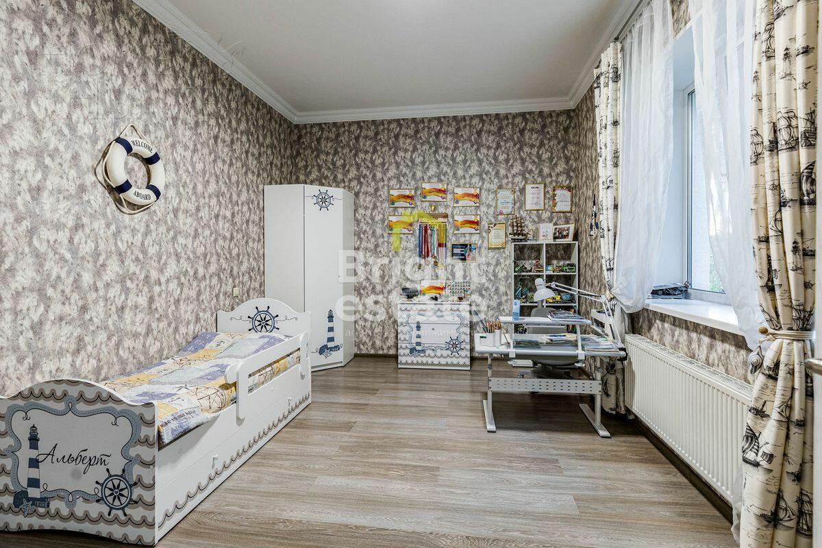 3-этажный коттедж 420 м² с отделкой