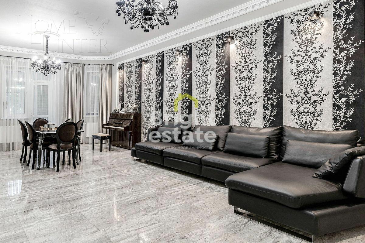 3-этажный коттедж 420 м² с отделкой