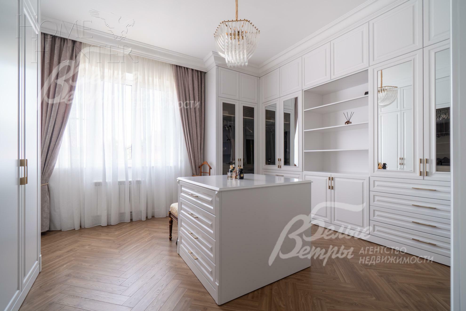 2-этажный коттедж 722 м² с отделкой