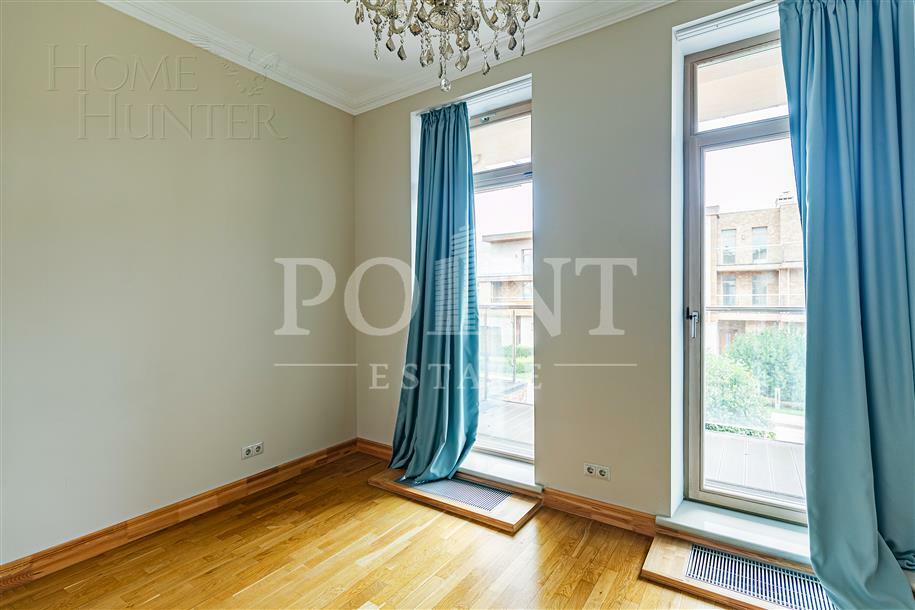 3-этажный таунхаус 265 м² с отделкой