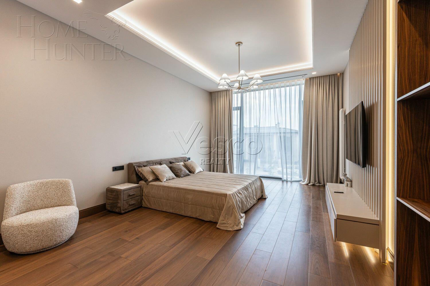 2-этажный коттедж 1 100 м² с отделкой