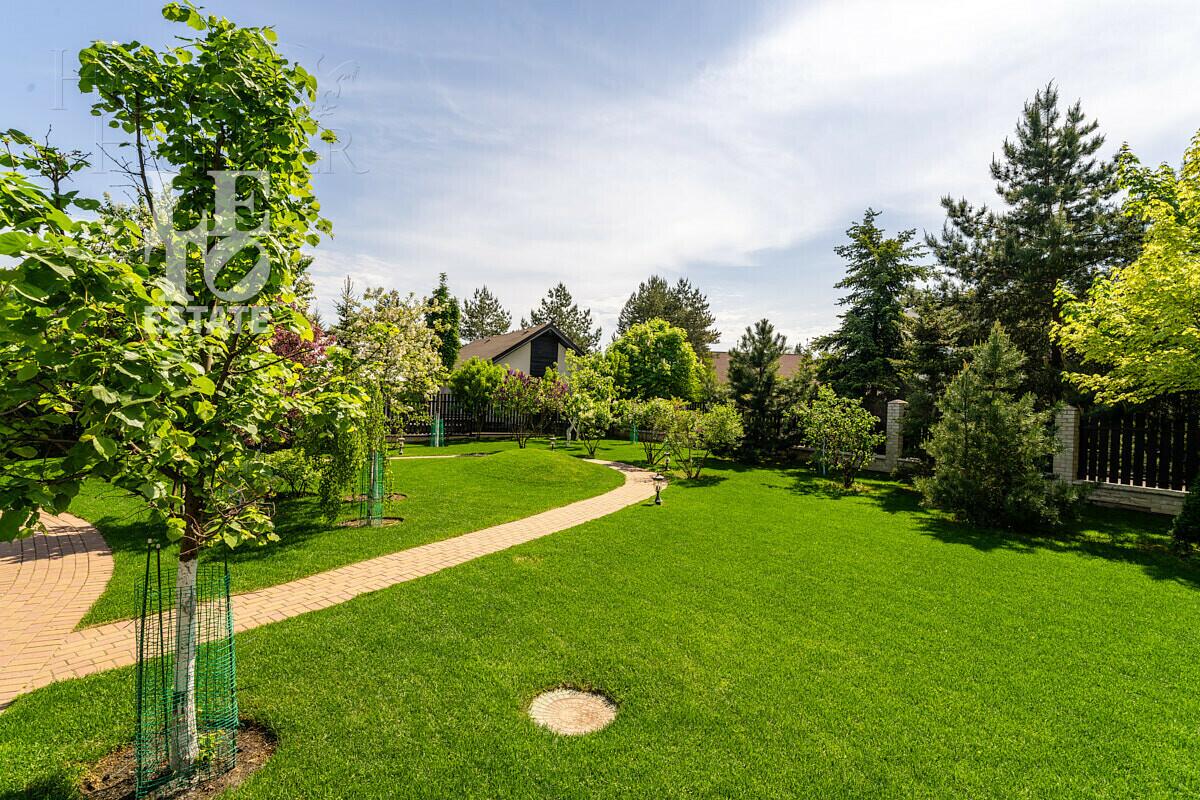 2-этажный коттедж 550 м² с отделкой