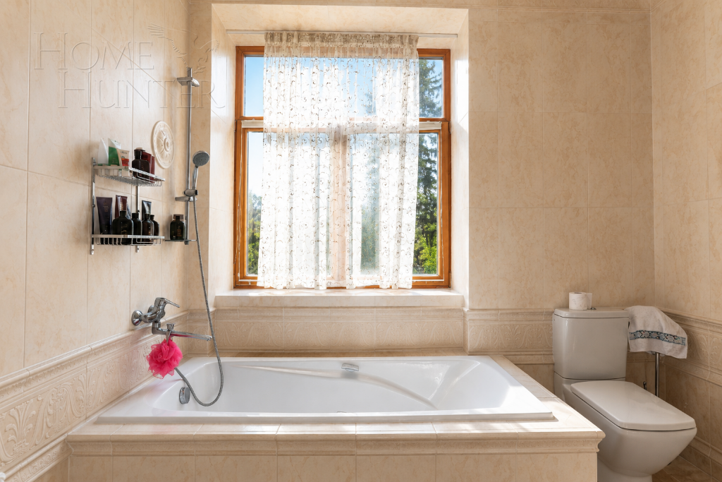 2-этажный коттедж 2 500 м² с отделкой