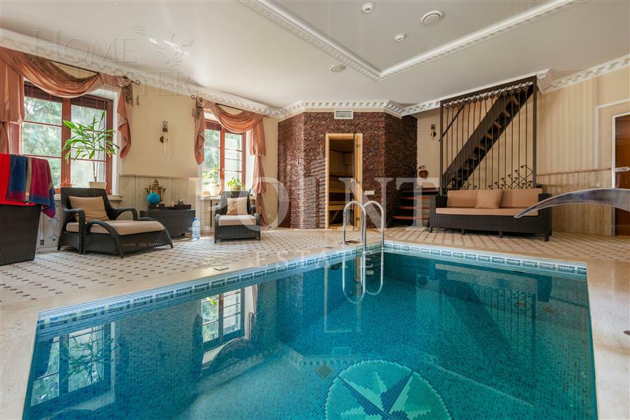 2-этажный коттедж 800 м² с отделкой