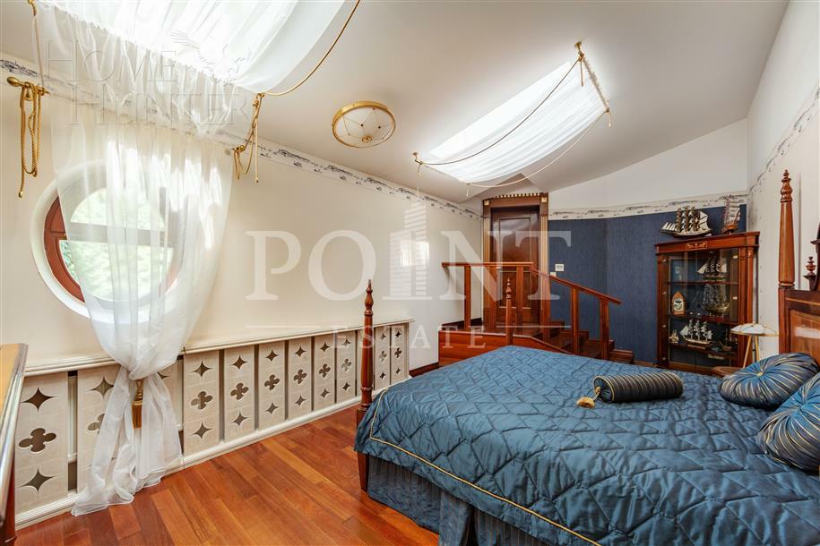 2-этажный коттедж 800 м² с отделкой