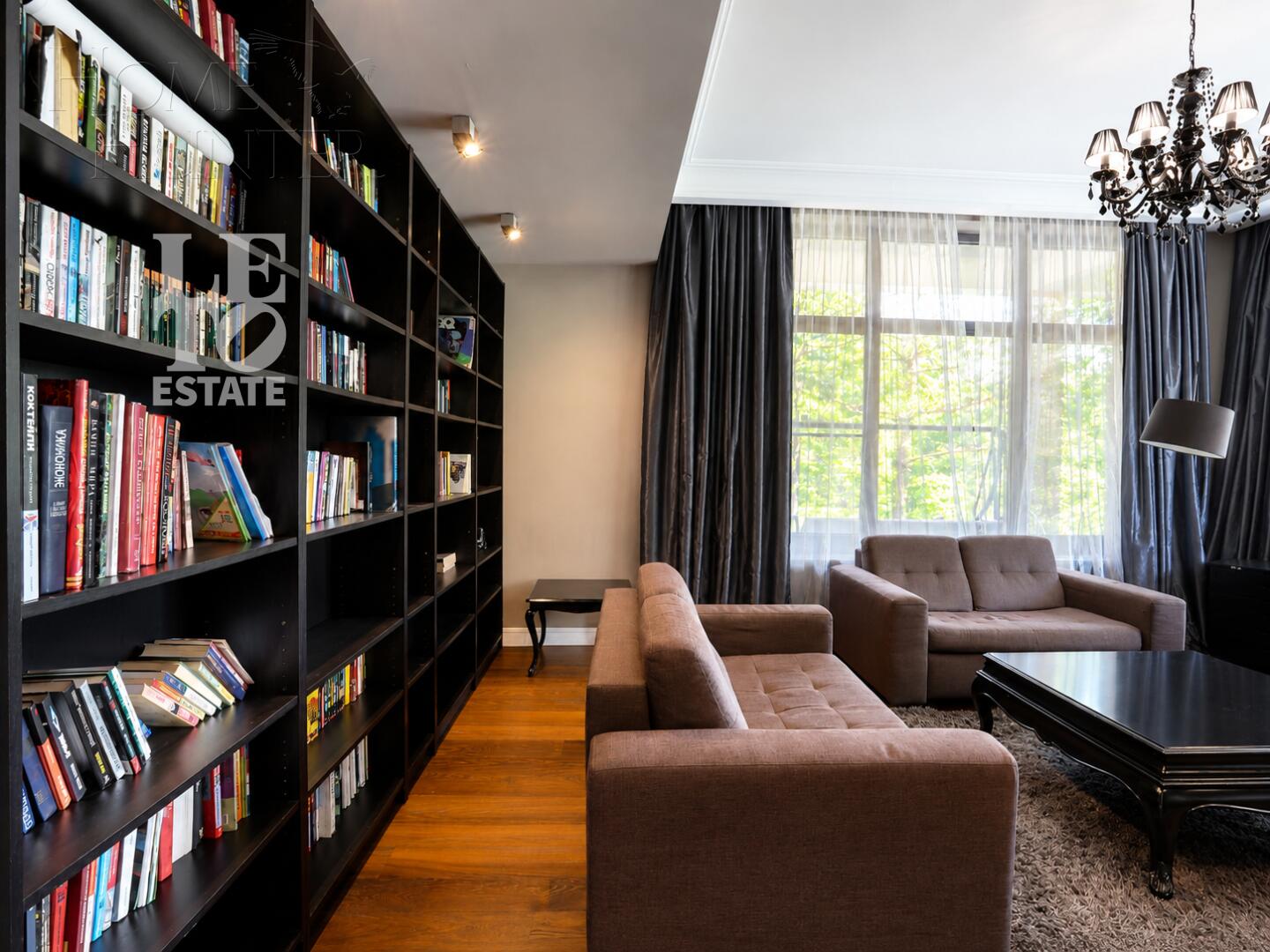 3-этажный коттедж 900 м² с отделкой